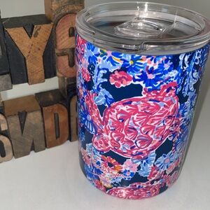 🆕LILLY PULITZER ‘Hide Tide’ Insulated Can Tumbler in Turtle Amazement Print
